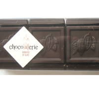 Petits carrés napolitains pour le café