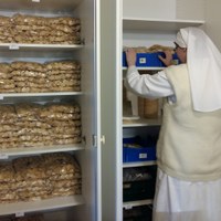 Réseau de distribution des hosties à l'intention des paroisses