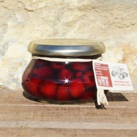 Bocaux de fruits aromatisés à l'alcool