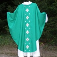 Chasubles, étoles brodées
