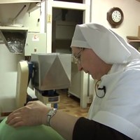 Réseau de distribution des hosties à l'intention des paroisses