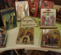 Icônes collées sur bois