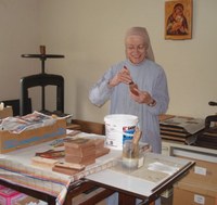 Icônes collées sur bois